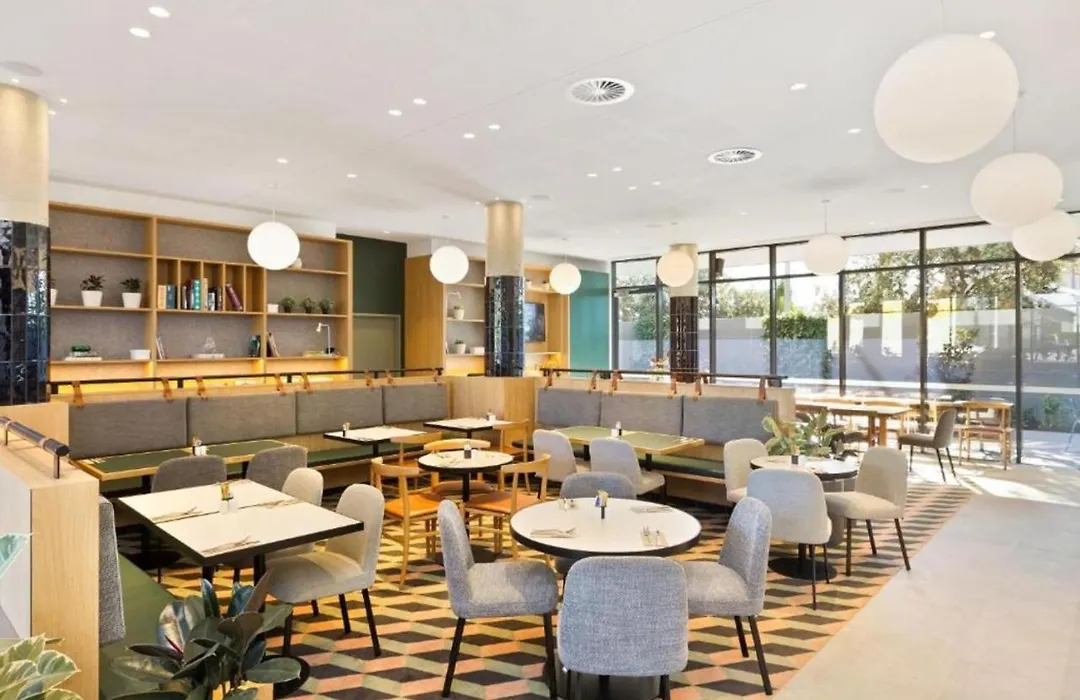 Ibis Budget Sydney Airport-1