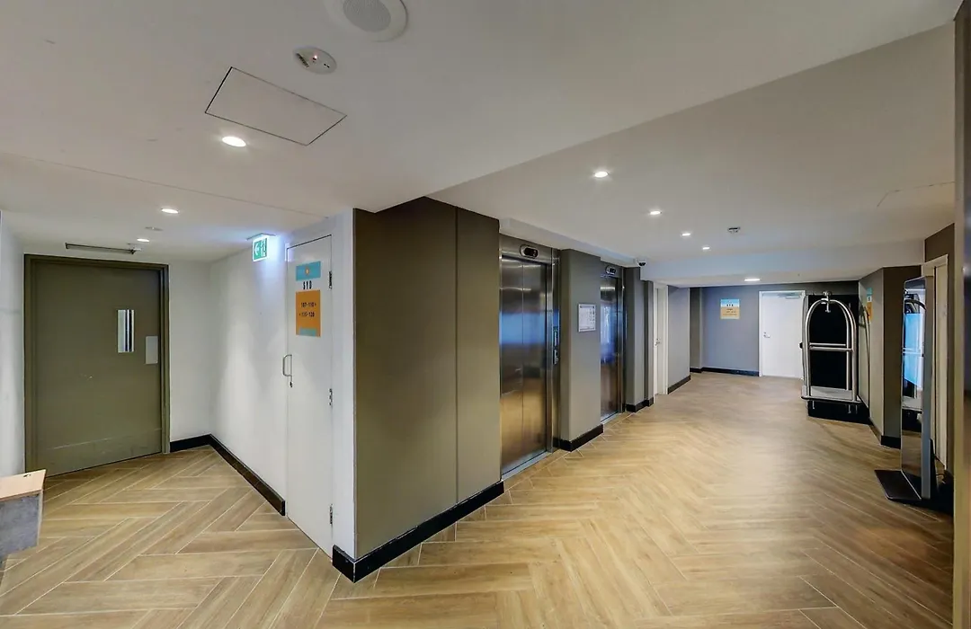 Ibis Budget Sydney Airport-1